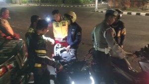 Petugas-kepolisian-dari-Polsek-Gianyar-melaksanakan-patroli.jpg