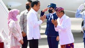 Presiden-Jokowi-dan-Ibu-Iriana-tiba-di-Bandara-Internasional-I-Gusti-Ngurah-Rai.jpg