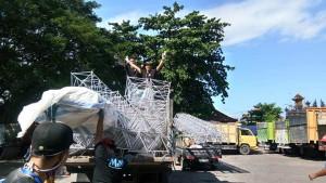 Proses-pemasangan-tambahan-menara-telekomunikasi-di-Nusa-Penida-beberapa-waktu-lalu.jpg