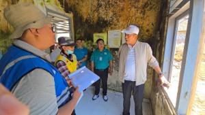 Putu-Parwata-melakukan-sidak-terhadap-proyek-rehabilitasi-Pustu-Desa-Lokasari.jpg