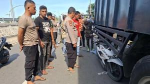 SANG-KAKAK-Tewas-Dihadapan-2-Adiknya-Berangkat-Sekolah-Bersama-Pupus-Lewat-Kecelakaan.jpg