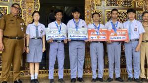 SMAN-4-Denpasar-meraih-empat-medali-perak-dan-perunggu-pada-ajang-Olimpiade.jpg