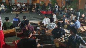 Sanggar-Palawara-Musik-Company-melakukan-latihan-untuk-pembukaan-Denfest-tahun-2022.jpg