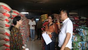 Satgas-Pangan-menggelar-Sidak-operasi-pengendalian-svgseg.jpg