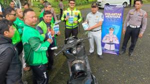 Satlantas-Polres-Jembrana-menggandeng-driver-ojek-online.jpg
