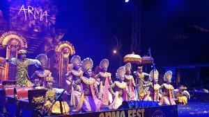 Sebuah-pertunjukan-seni-panggung-dalam-Arma-Fest-di-Museum-ARMA-Ubud.jpg