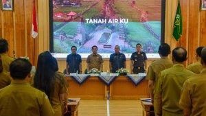 Sekda-Adi-Arnawa-Buka-Sosialisasi-Pencegahan-Tindak-Pidana-Korupsi.jpg
