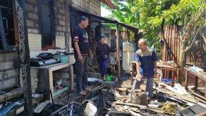 Situasi-dan-kondisi-di-TKP-kebakaran-emperan-dapur-dan-rumah-warga.jpg