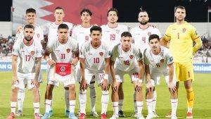 Skuad-Timnas-Indonesia-berpose-jelang-duel-lawan-Bahrain-di-Kualifikasi-Piala-Dunia-2026.jpg