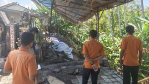 Tim-Bidang-Rehabilitasi-dan-Rekonstruksi-RR-BPBD-Jembrana-mengecek.jpg