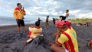 Tim-Gabungan-Sisir-Pantai-Di-Gianyar-Jaga-Umat-Banyupinaruh.jpg