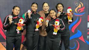 Tim-Tenis-Meja-Putri-Bali-Meraih-Medali-Perak-di-Popnas-2025-di-Jakarta.jpg
