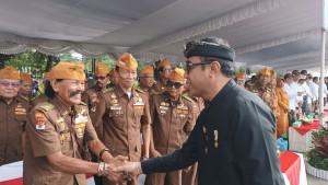 Wali-Kota-Denpasar-IGN-Jaya-Negara-saat-di-apel-Hari-Pahlawan-Senin-10-November-2025.jpg