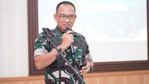 Widi-Rahman-saat-menggelar-acara-silaturahmi-dengan-awak-media-massa.jpg