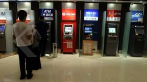 atm-bank-bumn_20150414_173701.jpg
