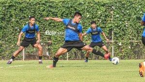 bek-timnas-indonesia-fachruddin-aryanto.jpg