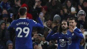 gelandang-chelsea-inggris-mason-mount-kanan-merayakan-dengan-rekan-setimnya.jpg