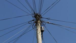 kabel-listrik-semrawut.jpg