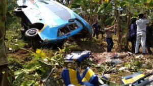 kecelakaan-bus-di-sukabumi-mengakibatkan-21-orang-tewas_20180909_164050.jpg