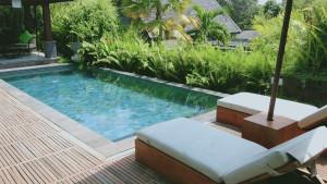 kolam-renang-dsf.jpg