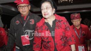 megawati-menghadiri-malam-budaya-kongres-v-pdip-di-bali.jpg