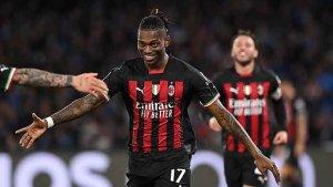 selebrasi-rafael-leao-usai-mencetak-gol-di-laga-napoli-vs-ac-milan-dilanjutan-serie-a-liga-italia.jpg