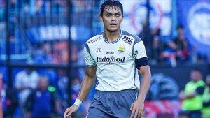 sosok-rachmat-irianto-kini-menjadi-salah-satu-bek-andalan-persib-bandung-di-era-luis-milla.jpg
