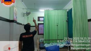 tembok-retak-dampak-gempa-bumi.jpg