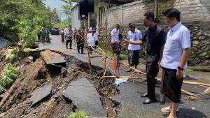 tinjau-lokasi-banjir.jpg