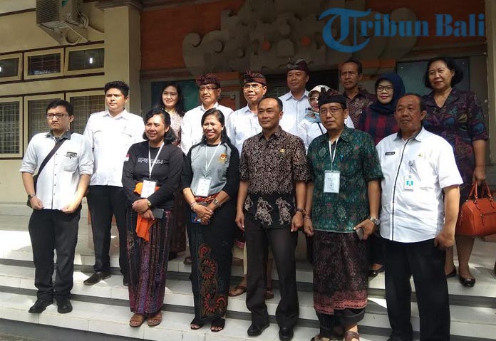 Rapat 30 Menit Soal Pilkada Bali di Kantor KPU, Ini yang Dibahas Dirjen Dukcapil Kemendagri