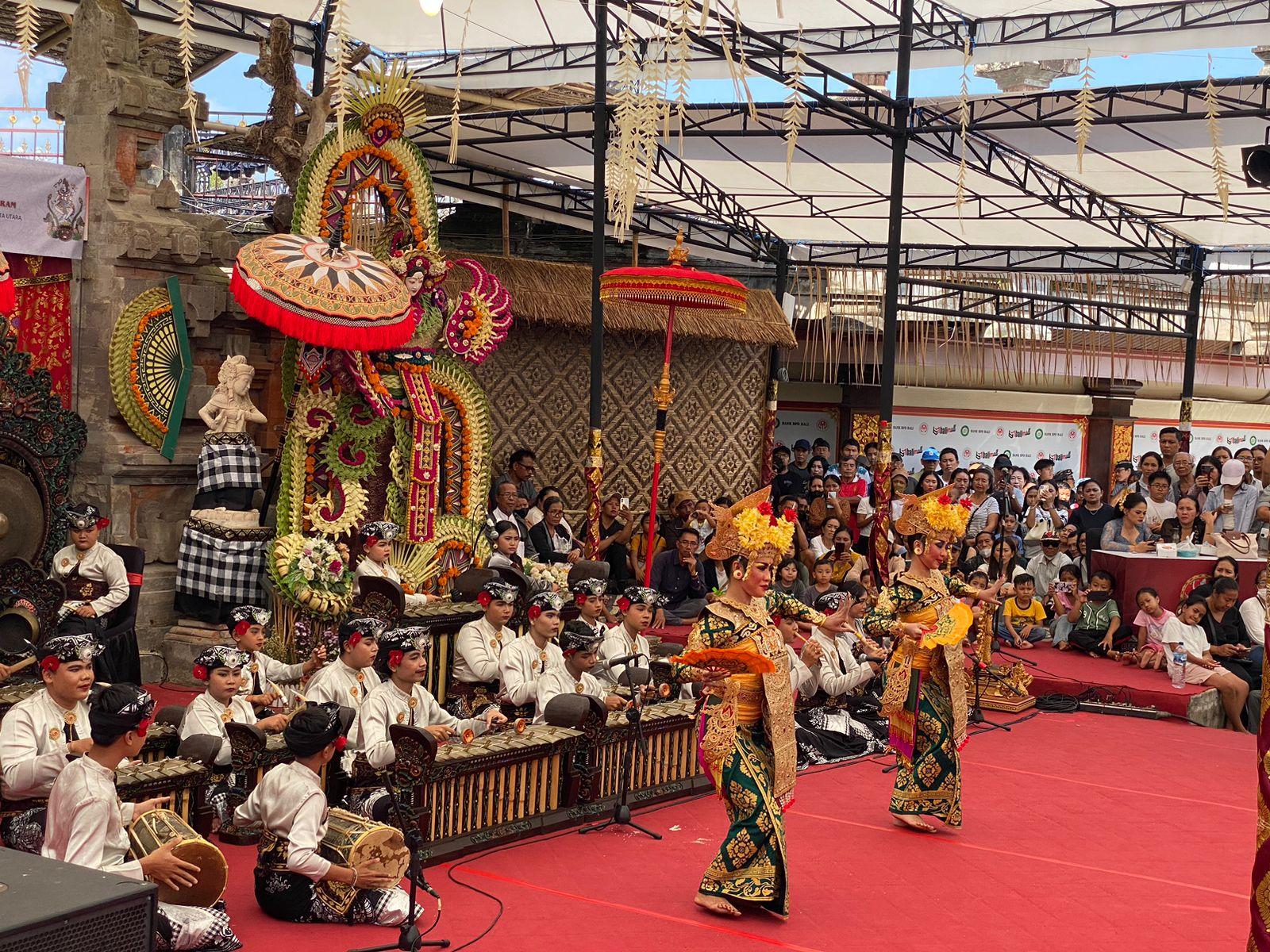 Uy qurilishi jinsiy aloqa mashinalarining shaxsiy videolari