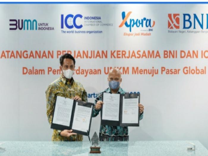BNI-Henry-Panjaitan-dengan-Presiden-ICC-Indonesia-IIham-Akbar-Habibie.jpg