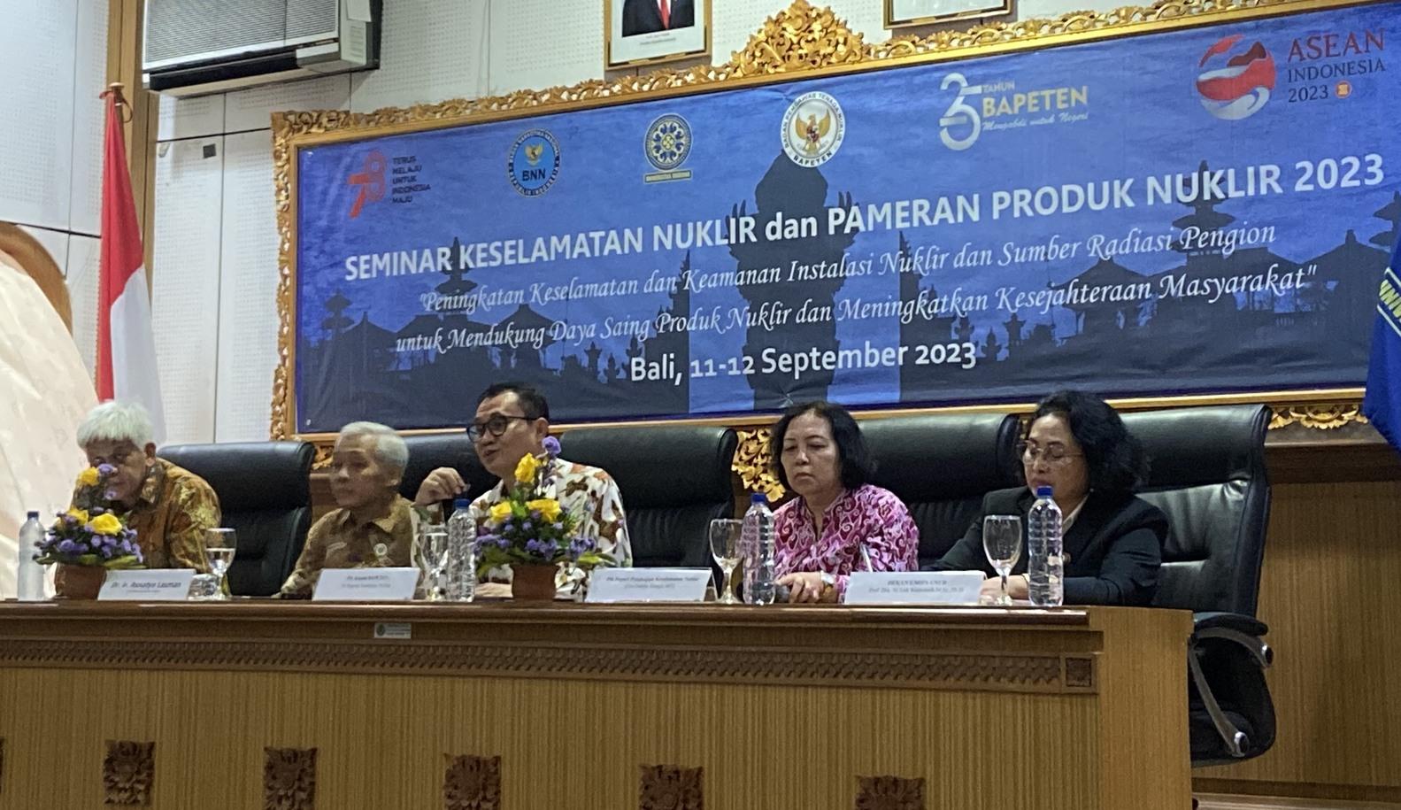 Badan-Pengawas-Tenaga-Nuklir-BAPETEN-kembali-menyelenggarakan-Seminar-Keselamatan-Nuklir-SKN.jpg