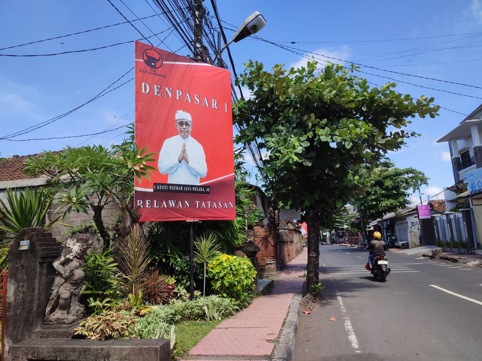 Balihonya-Bermunculan-Jelang-Pilkada-Denpasar-Jaya-Negara-Kami-Masih-Menunggu-Arahan-Pusat.jpg
