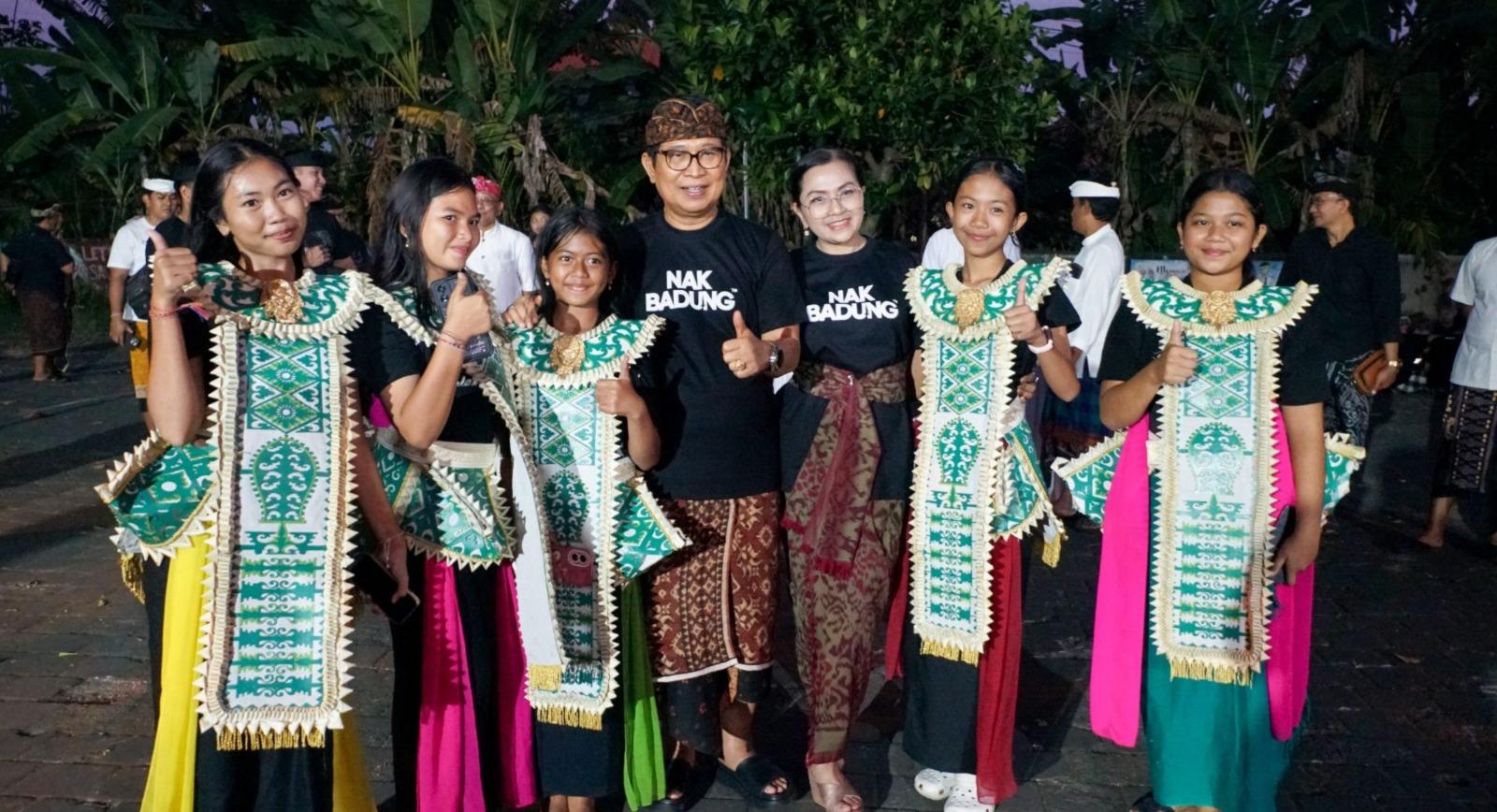 Bupati-Adi-Arnawa-Tinjau-Gladi-Bersih-Ped-Aya-Duta-Badung-untuk-PKB-2026.jpg