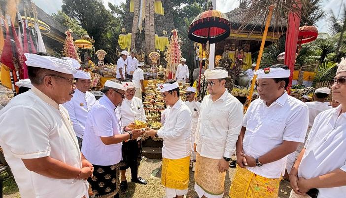 Bhakti Penganyaran Pemkab Badung di Pura Mandara Giri Semeru Agung Lumajang, Ajak Jaga Nilai Sradha - Tribun-bali.com