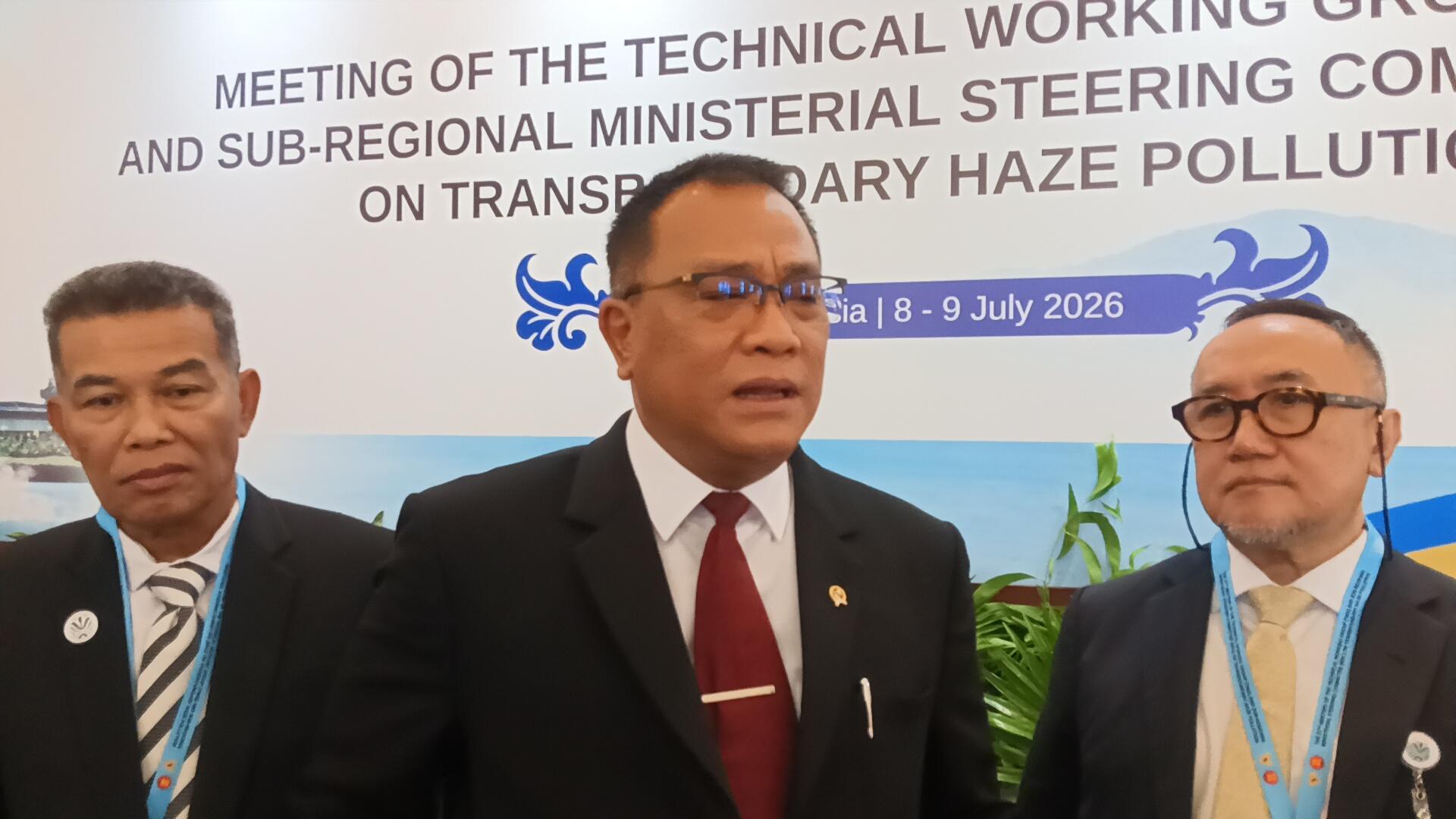 Cegah Kebakaran TPA Saat Musim Kemarau Di Bali, Menteri LH Akan Bentuk Satgas - Tribun-bali.com