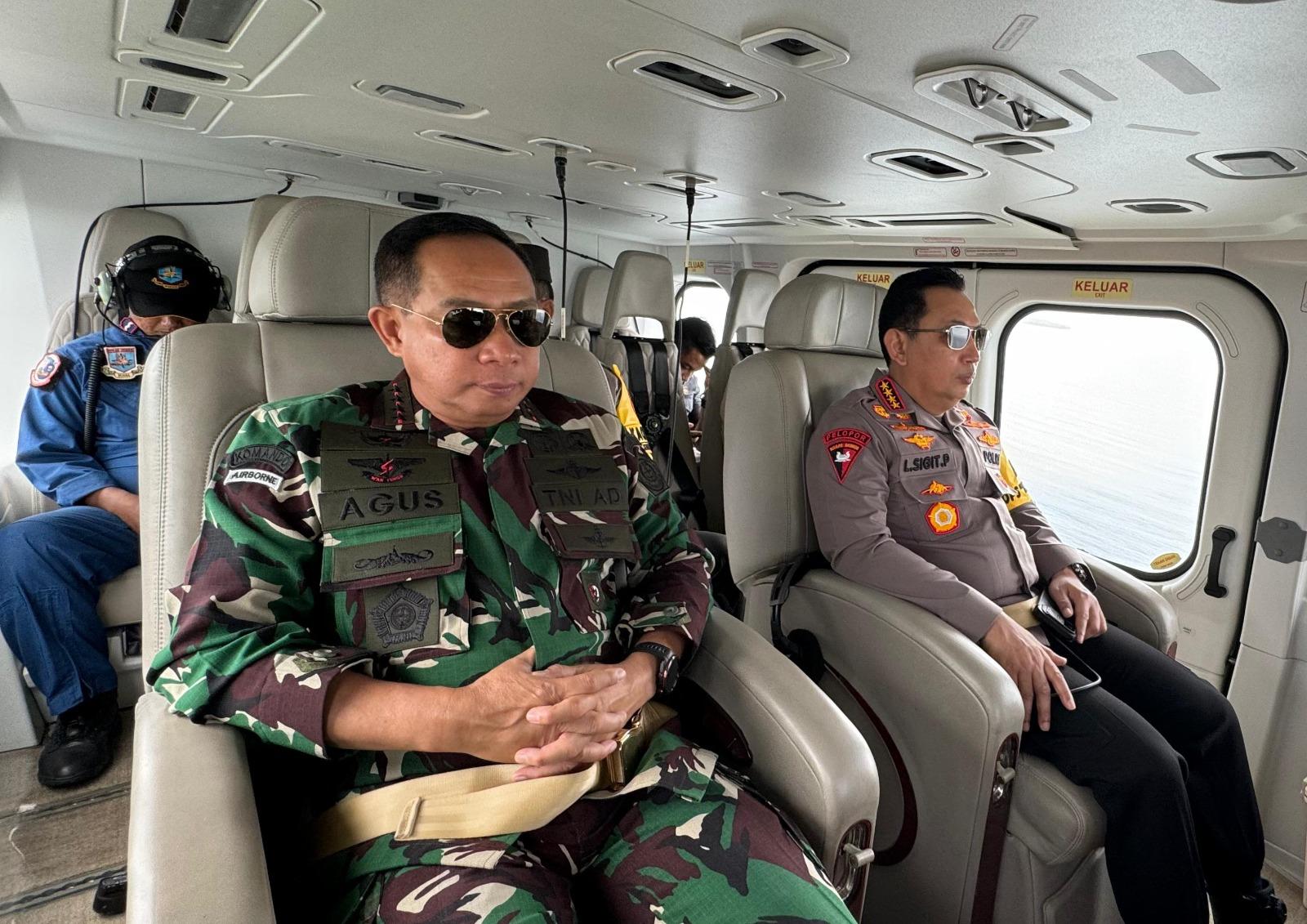 Cek-Kesiapan-Mudik-Lebaran-di-Pelabuhan-Gilimanuk-Kapolri-dan-Panglima-TNI-Lakukan-Patroli-Udara.jpg