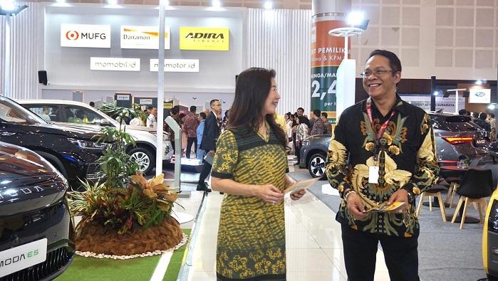 Penggemar Otomotif Dimanjakan dengan Promo Menarik IIMS 2024