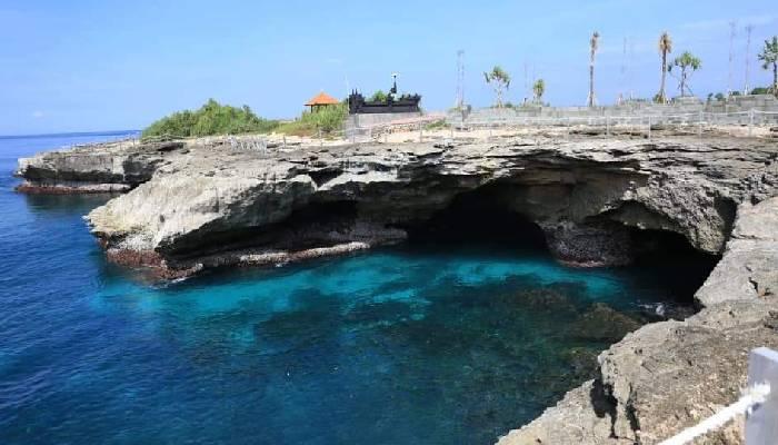 Destinasi-Devil-Tears-di-Desa-Lembongan-Kecamatan-Nusa-Penida-Klungkung-Bali.jpg