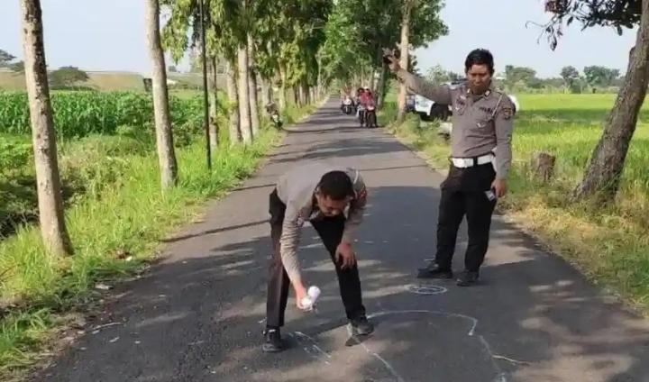 Dua-Cewek-Terlibat-Kecelakaan-Adu-Jangkrik-di-Jalanan-1-Orang-Tewas-dengan-Kondisi-Wajah-Luka-Parah.jpg