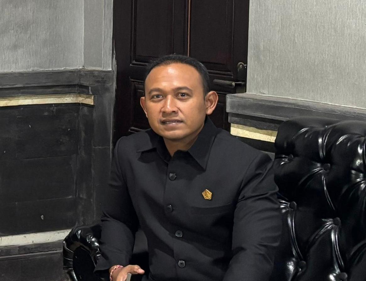 Eka-Nurcahyadi-Apresiasi-Keluhan-Tenaga-Medis-Dorong-Evaluasi-Layanan-RSUD-Tabanan-Bali.jpg
