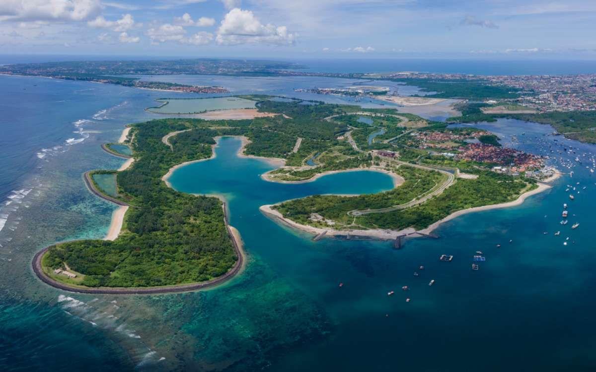 Foto-lanskap-udara-KEK-Kura-Kura-di-Pulau-Serangan-Kota-Denpasar-KEK-Kura-Kura-Bali-acv.jpg