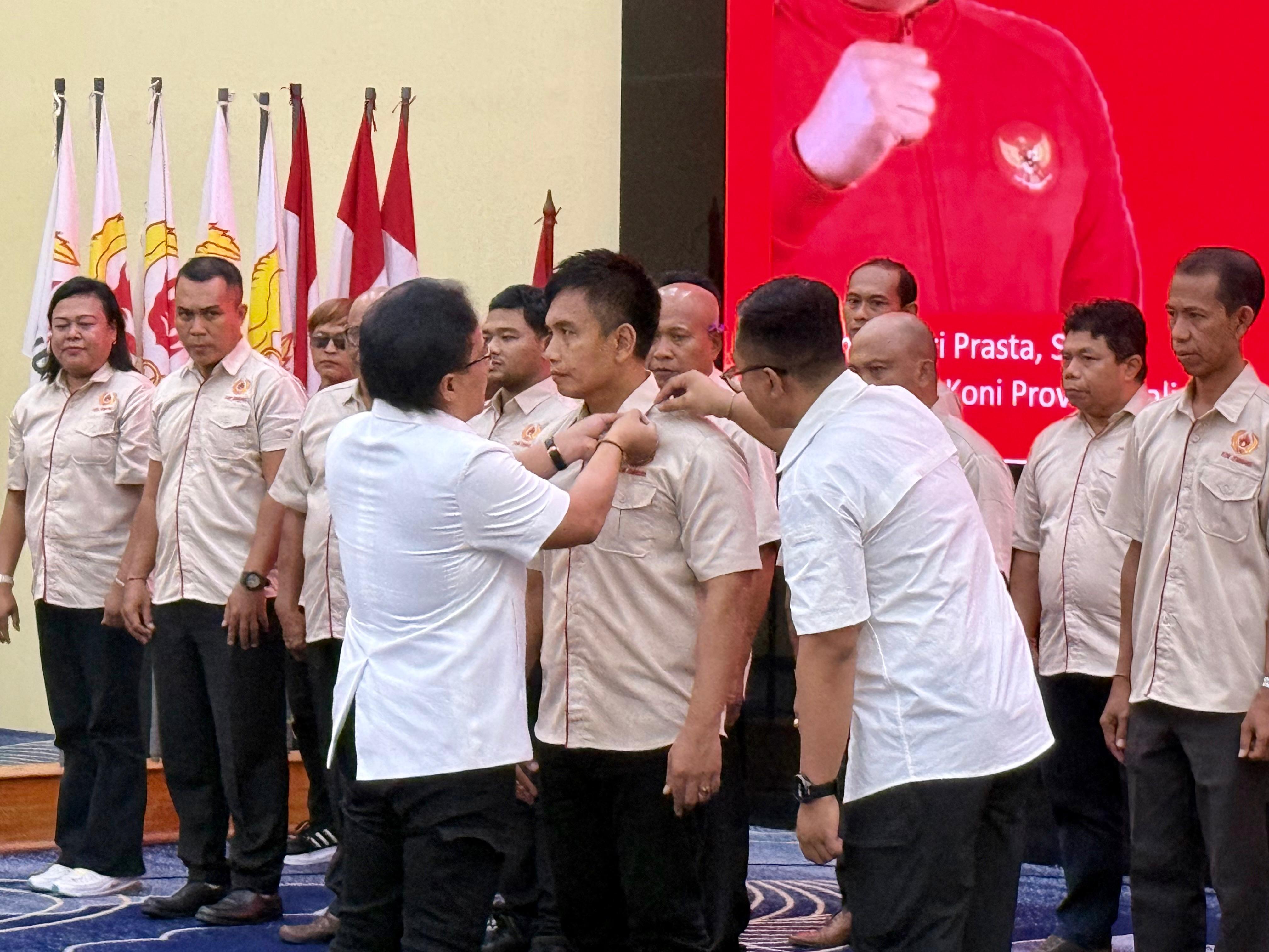 Giri-Prasta-Lantik-Ipat-Jadi-Ketua-KONI-Jembrana-Targetkan-Venue-Baru.jpg
