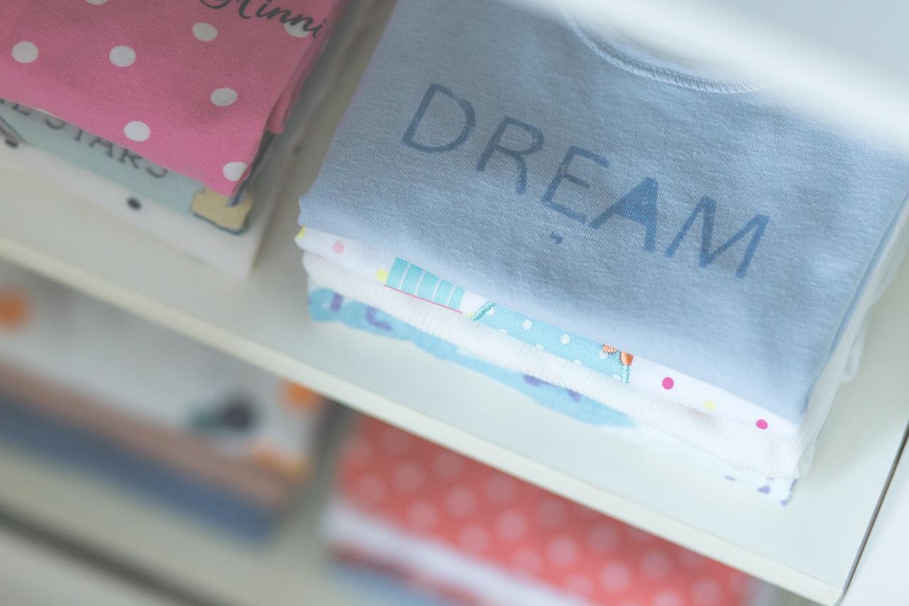 Ilustrasi-baju-bayi-345.jpg