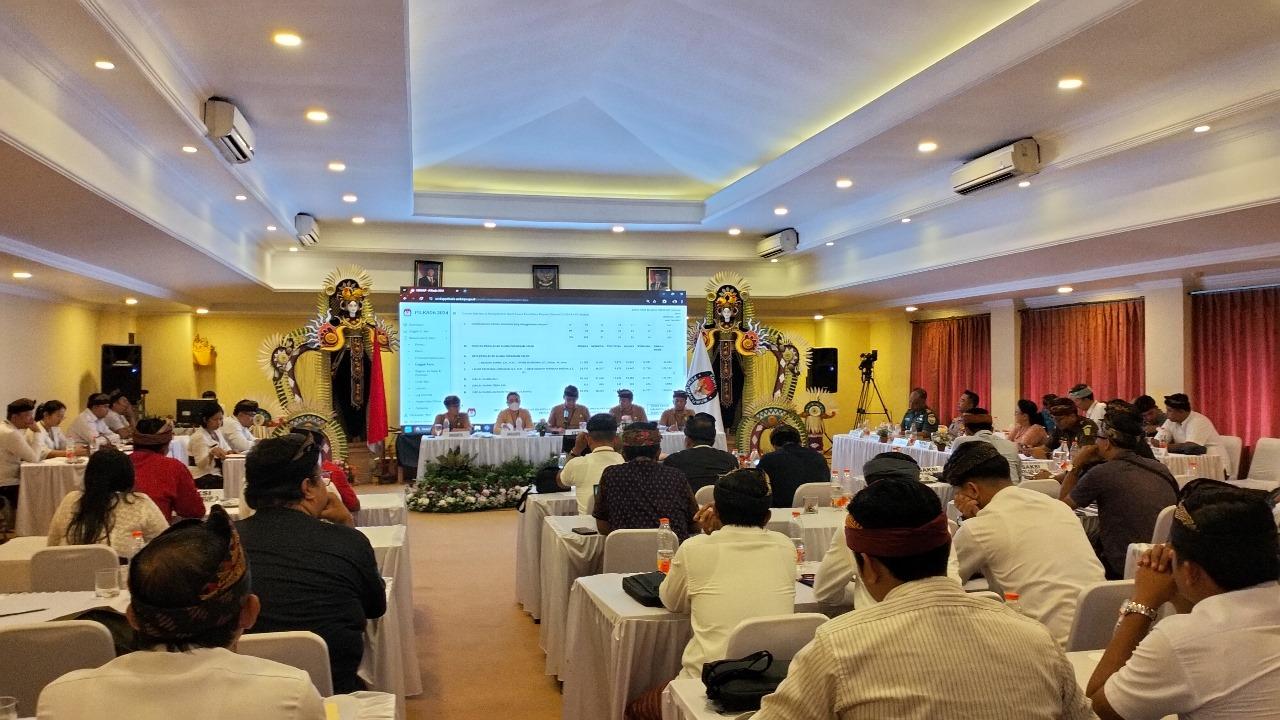 KPU-Jembrana-Gelar-Rekapitulasi-Tingkat-Kabupaten-Koster-Giri.jpg