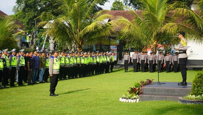 Kapolres-Bangli-saat-memimpin-apel-kesiapan-pengamanan.jpg