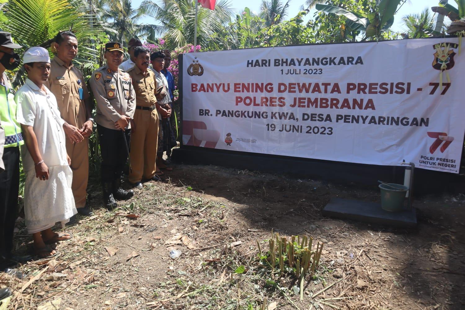 Kapolres-Jembrana-AKBP-I-Dewa-Gde-Juliana-meresmikan-fasilitas-air-bersih.jpg