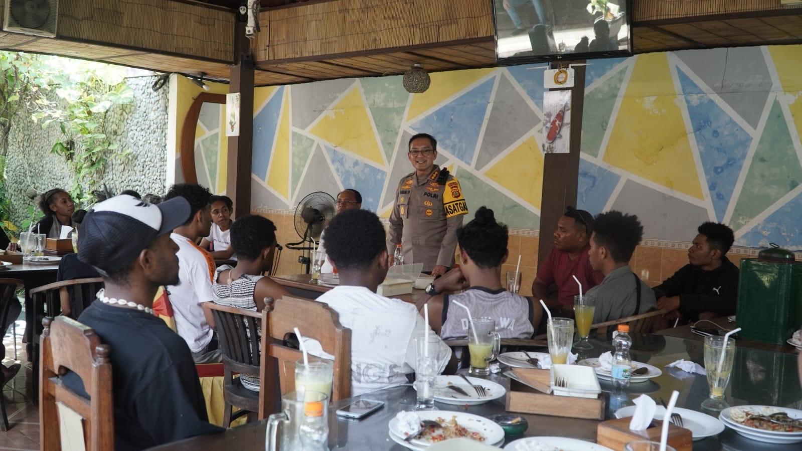 Kapolresta-Denpasar-Sambangi-Ikatan-Mahasiswa-dan-Masyarakat-Papua-di-Bali.jpg