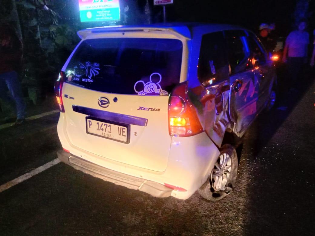 Kecelakaan-di-Jalan-Denpasar-Gilimanuk-Pengemudi-Mobil-Putih-Tak-Kuasai-Kendaraan.jpg
